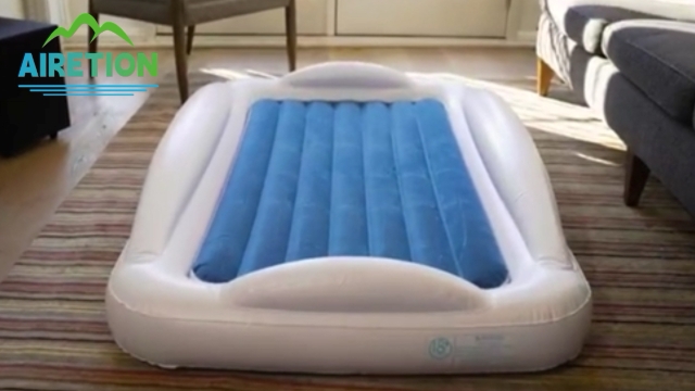 Le lit gonflable pour tout-petit dont chaque parent a besoin !